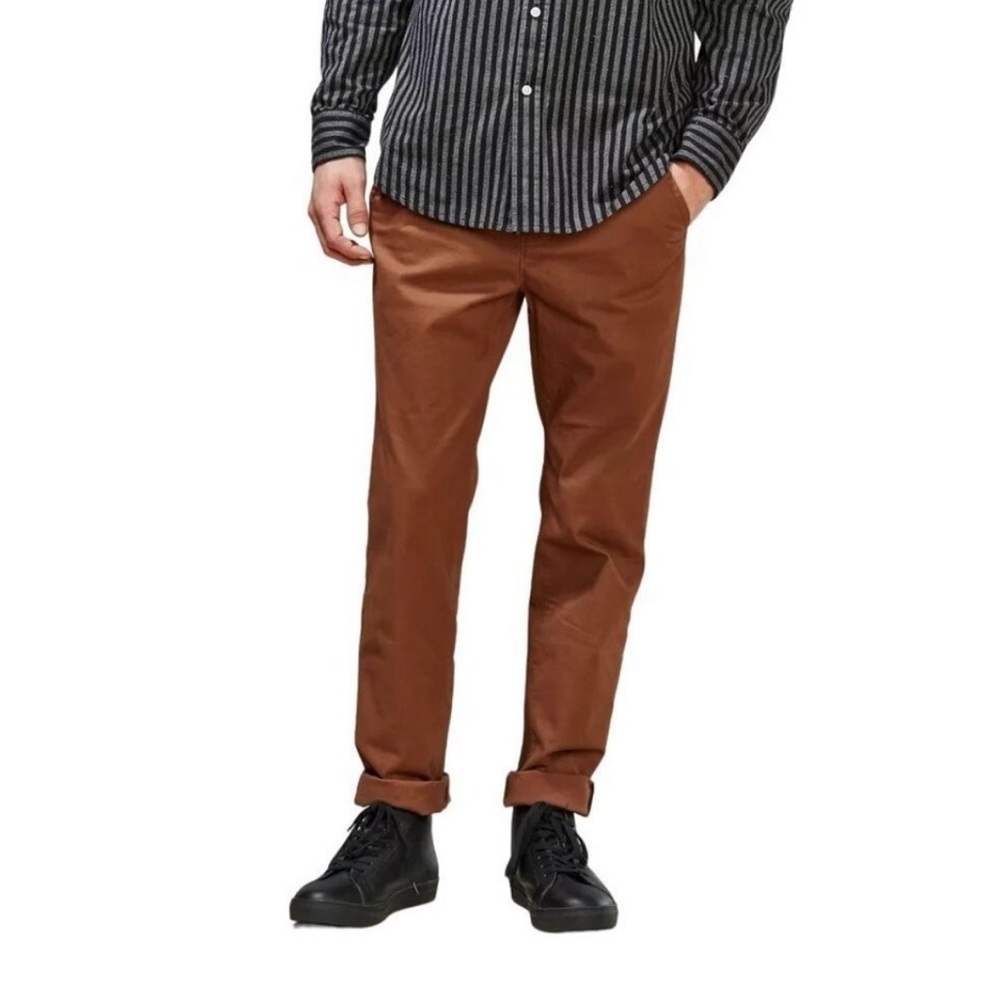 Urban Outfitters Brown Cotton Blend
Skinny Fit Chino Pants Size 34 x 32